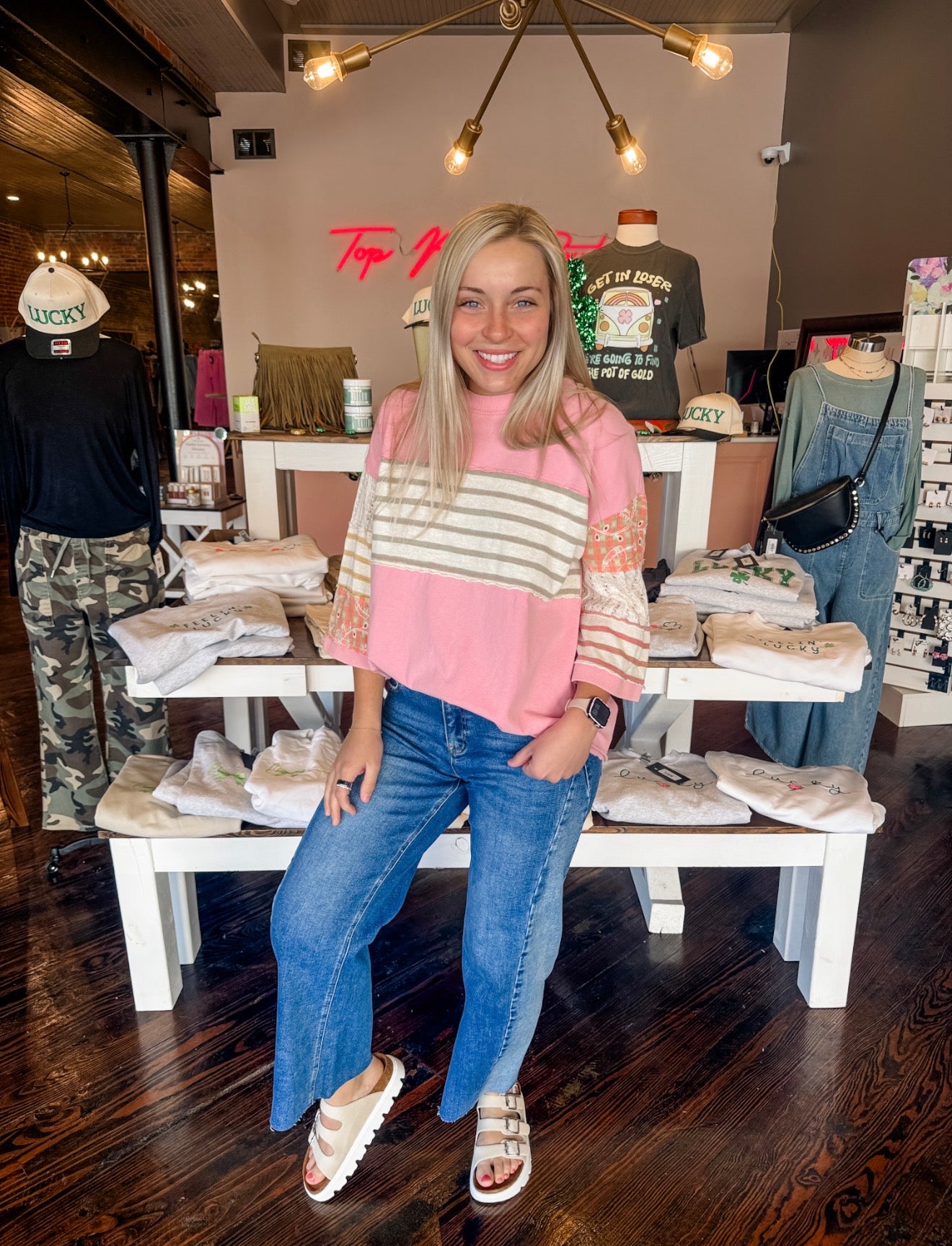 Cropped Barrel Two Tone Jeans