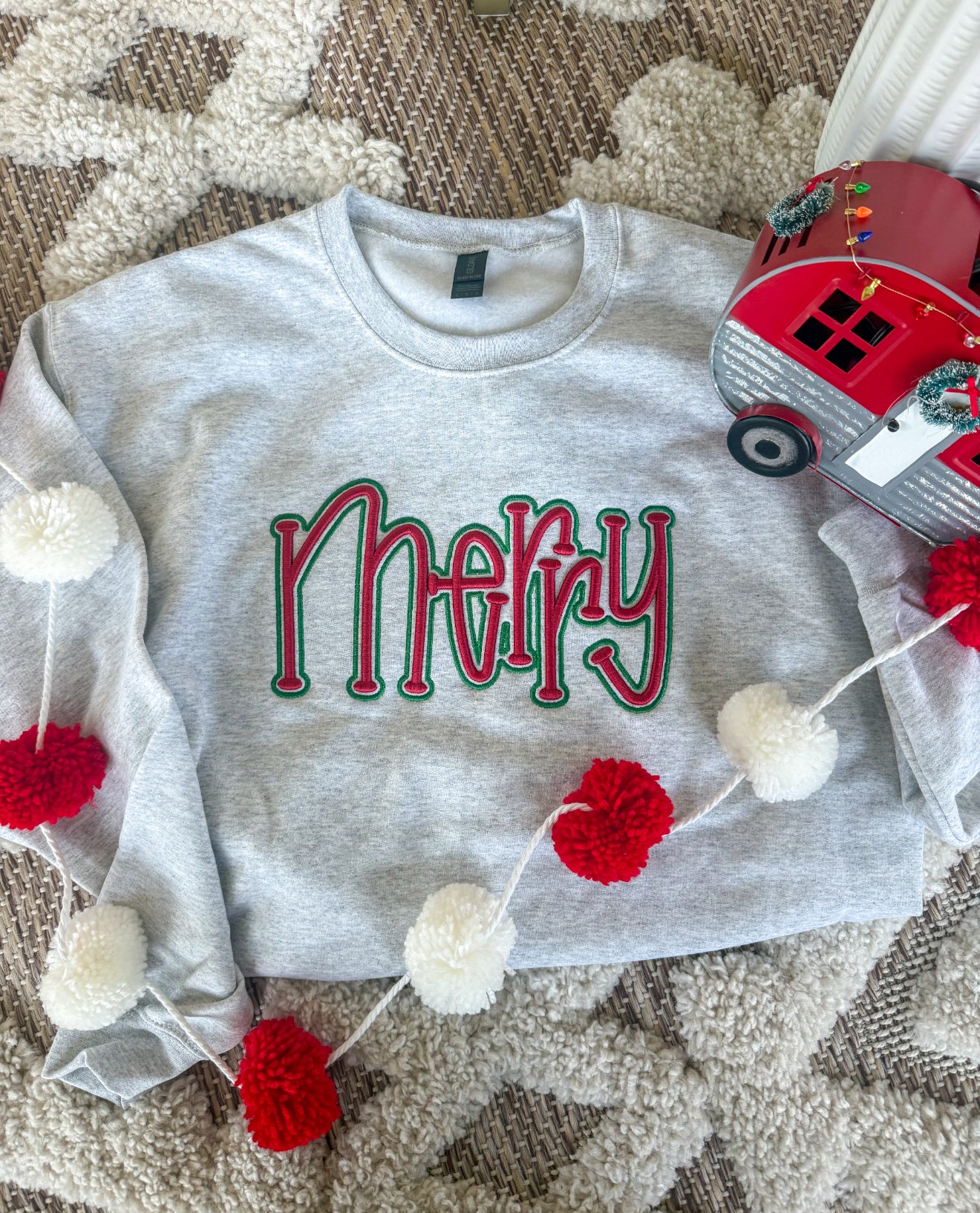 Merry Embroidered 3D Sweatshirt