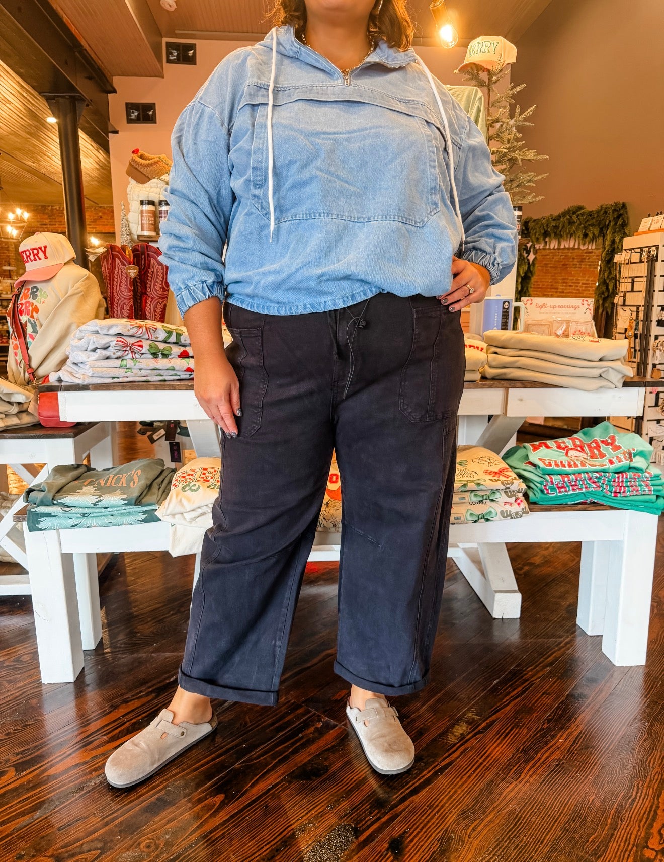 Cora Barrel Cargo Pants