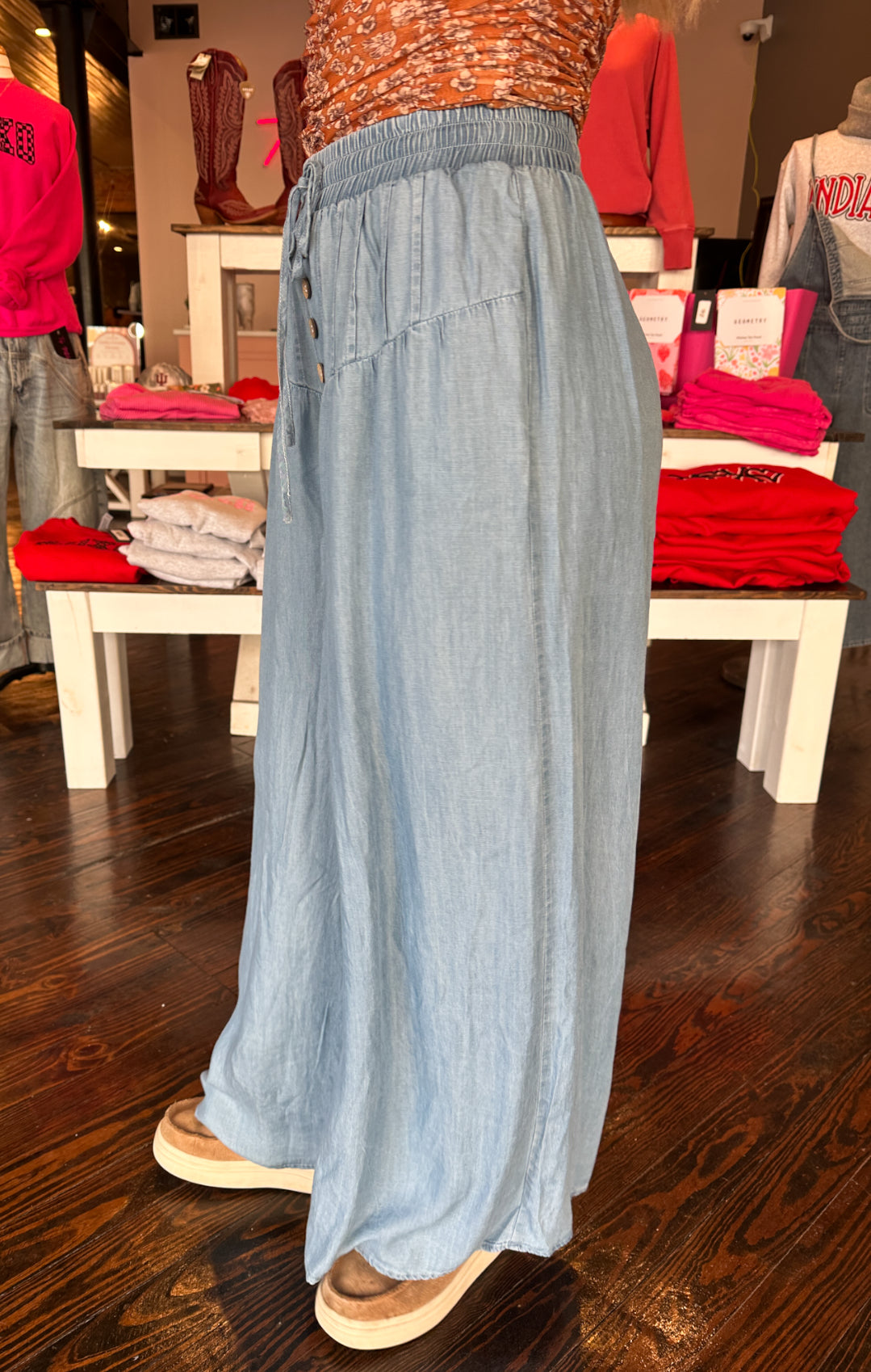 Pleated Pull On Pant