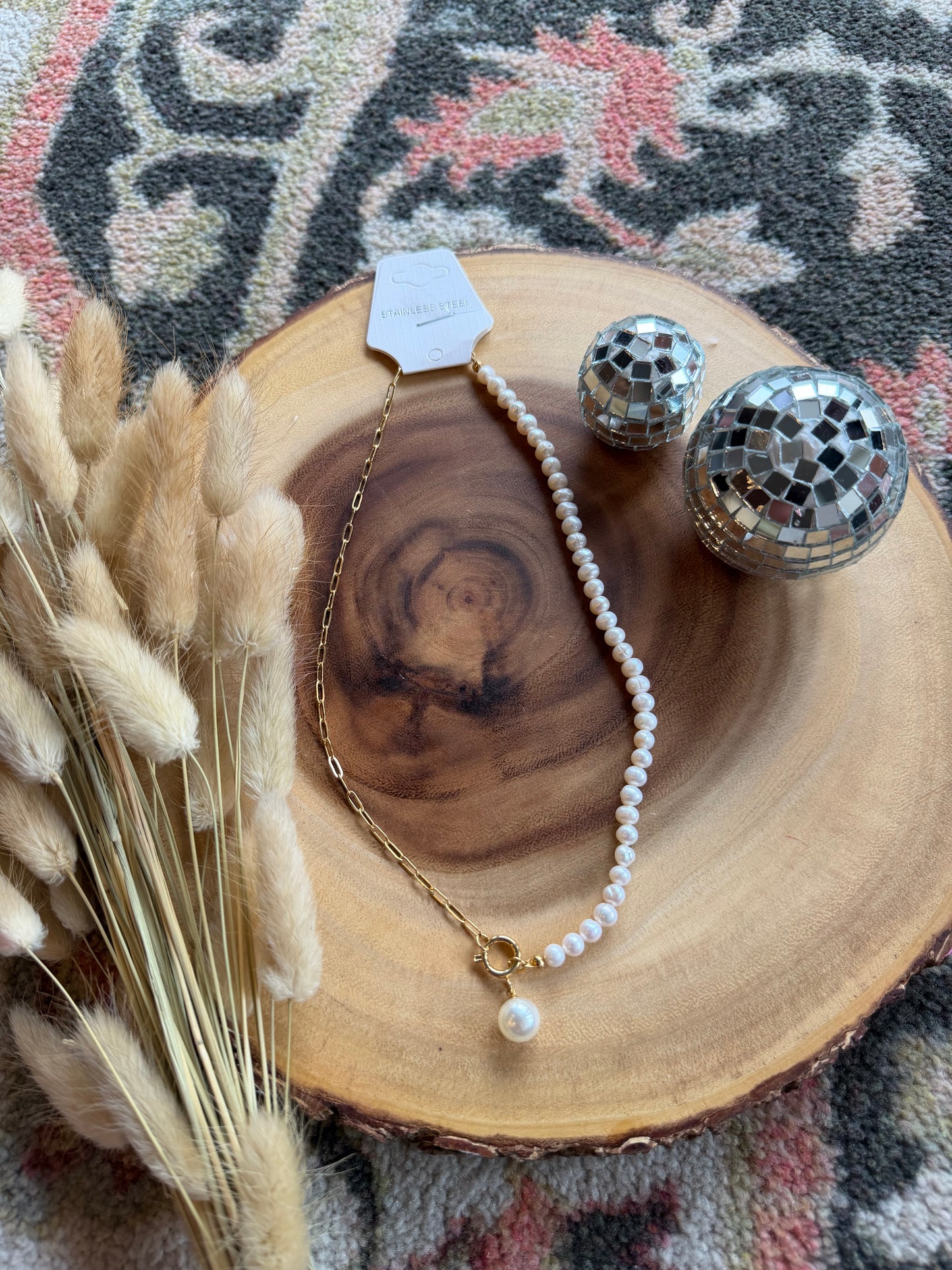 Pearl Latch Gold Necklace