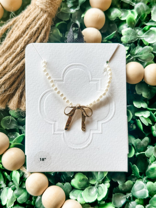 Pearly Bow Necklace
