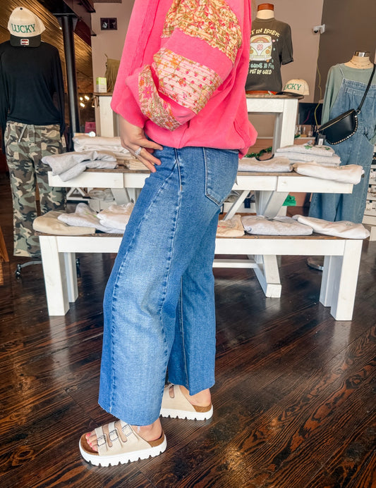 Cropped Barrel Two Tone Jeans