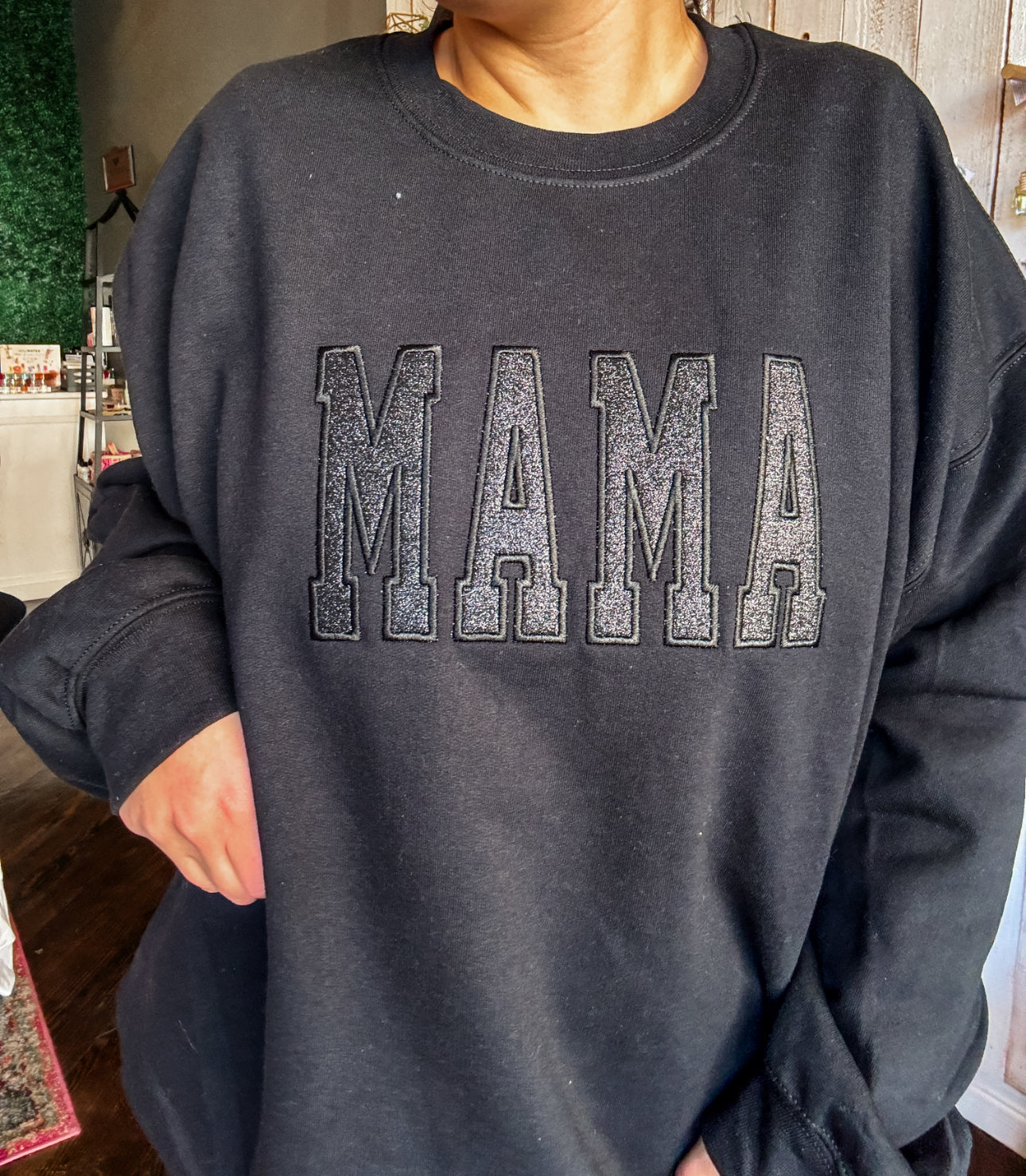 Mama Embroidered Crew